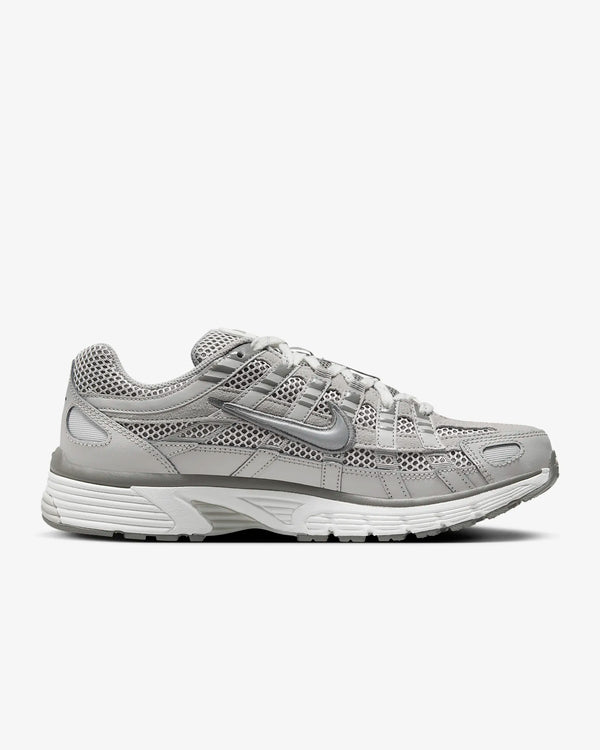 Nike P-6000 Leichtes Eisenerz