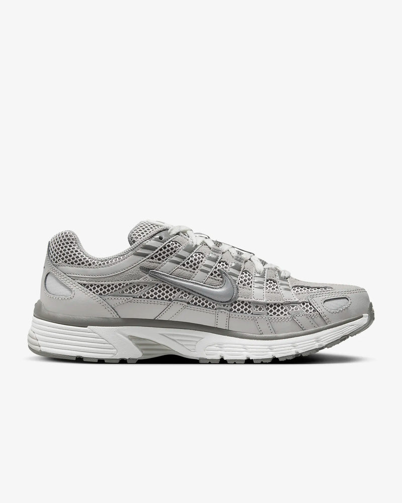 Nike P-6000 Leichtes Eisenerz