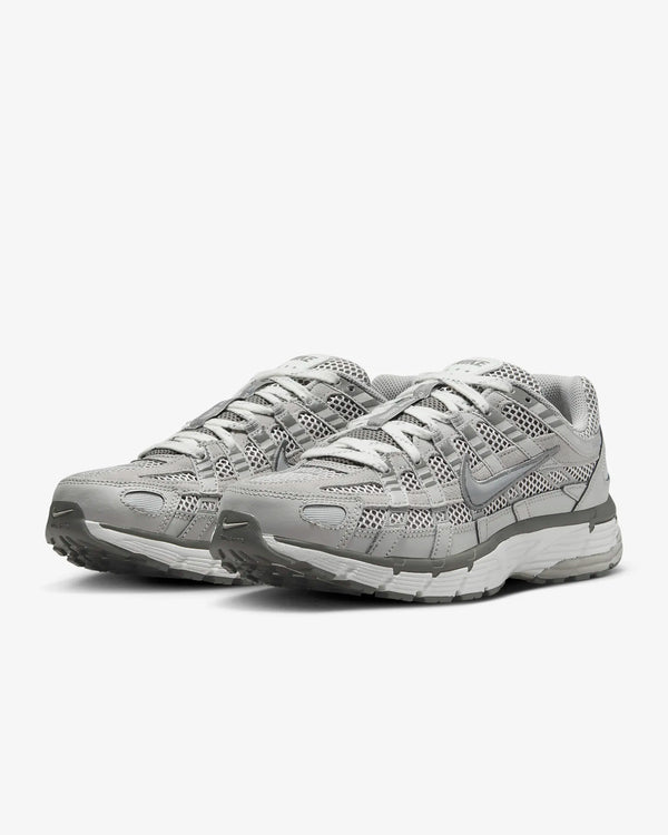 Nike P-6000 Leichtes Eisenerz